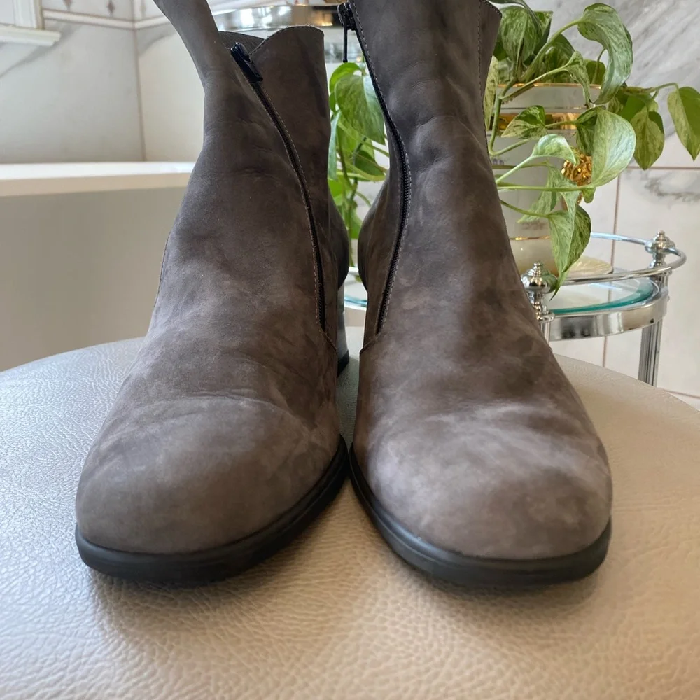 Arche Suede Booties Gray EU 41